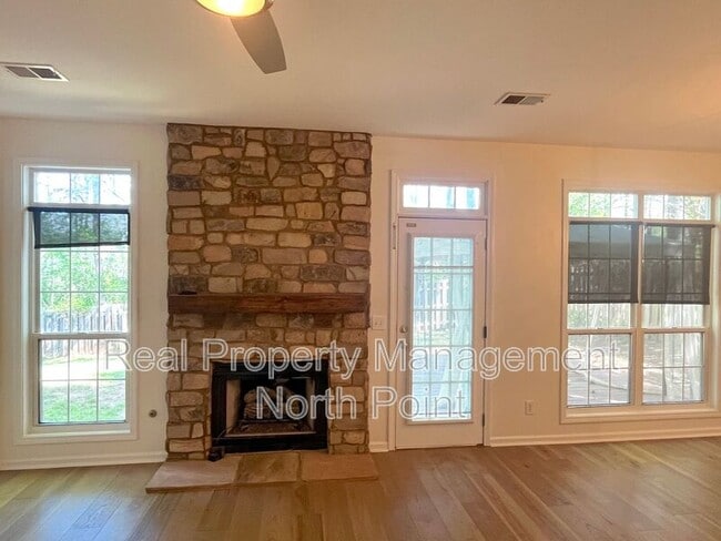 Photo - 155 Weatherstone Dr