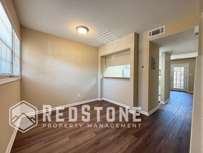 Building Photo - 1509 Edith St