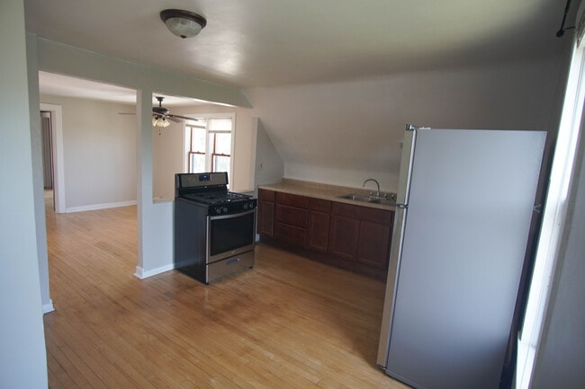 Photo - 3248 S Delaware Ave Unit Upper