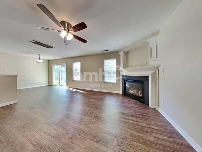 Photo - 5432 Wyalong Dr