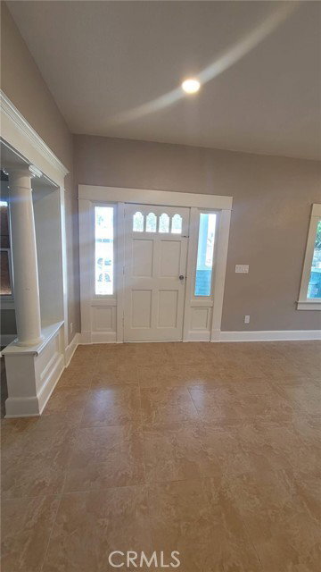 Building Photo - 500 W 3rd St