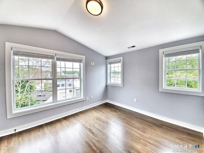 Photo - 5 Isaacs St Unit 3B