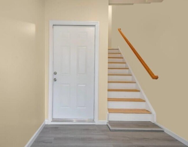 Photo - 125 Birch St Unit #2