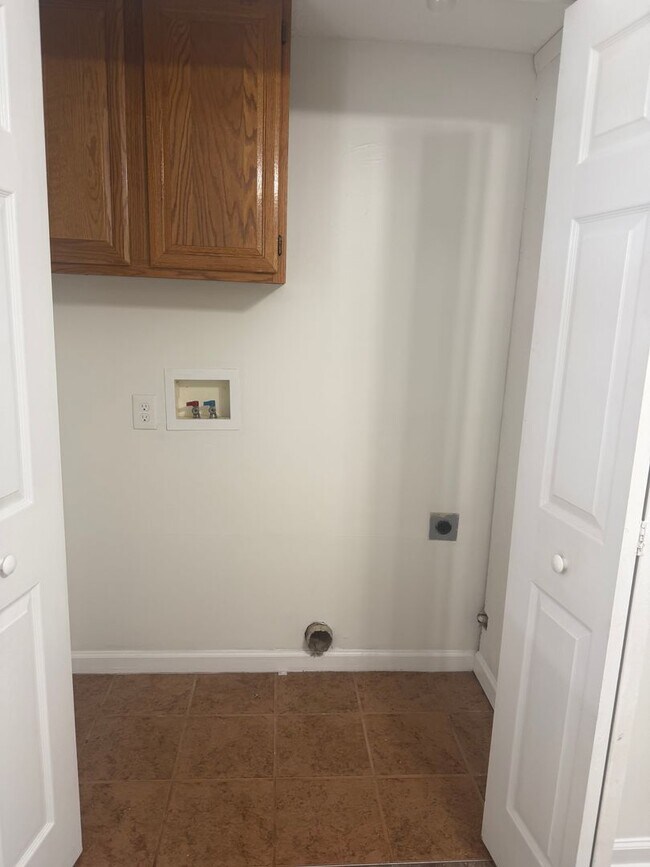 Photo - 2 bed one bath great location