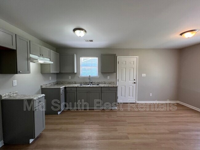 Photo - 3964 Dearborn St