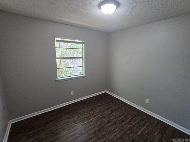 Photo - 1011 Ferrell Dr
