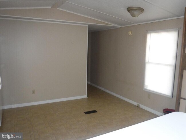 Photo - 47 Shamrock Ave