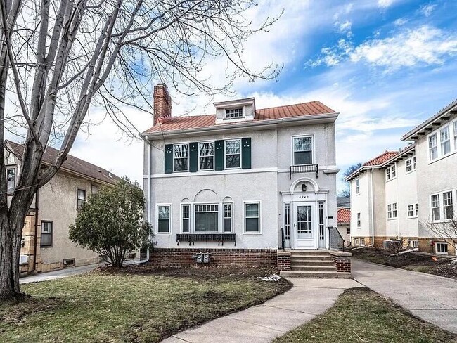 Photo - 4942 Lyndale Ave S Unit #2 - Upper Floor
