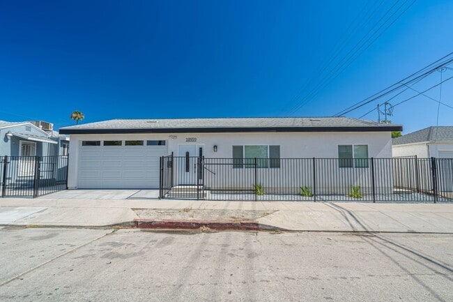 Building Photo - New Construction 3 Bedroom ADU for Rent in North Hollywood!