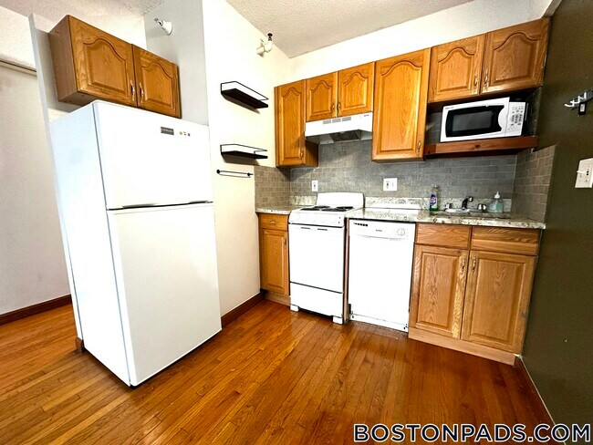 Photo - 1110 Commonwealth Ave Unit 606