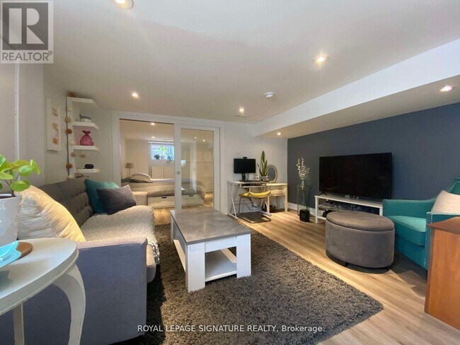 Photo - 17 Claremont St