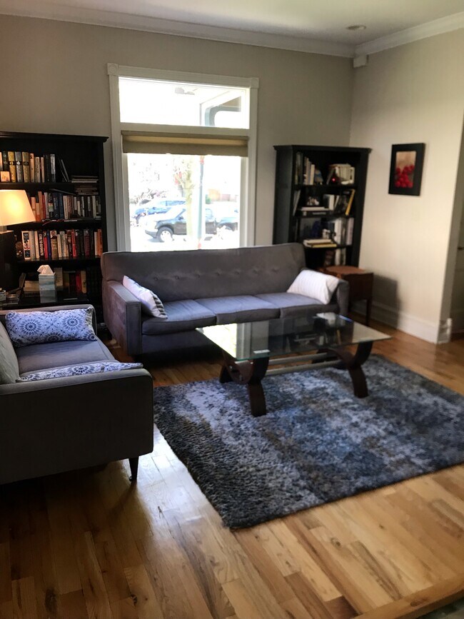 Photo - 1307 Washington St Unit Evanston Loft Apartment