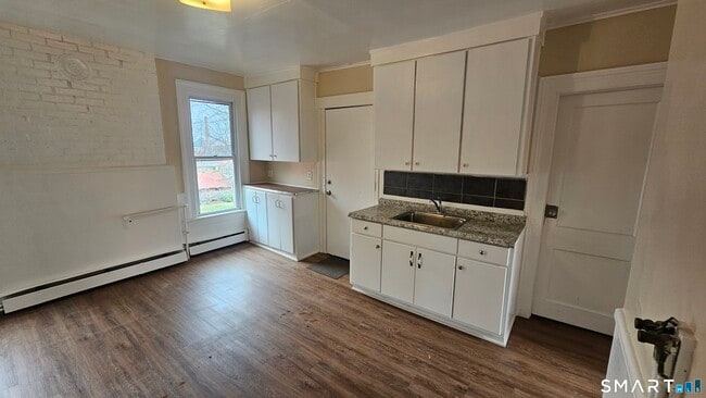 110 Babcock St Unit 3rd flr