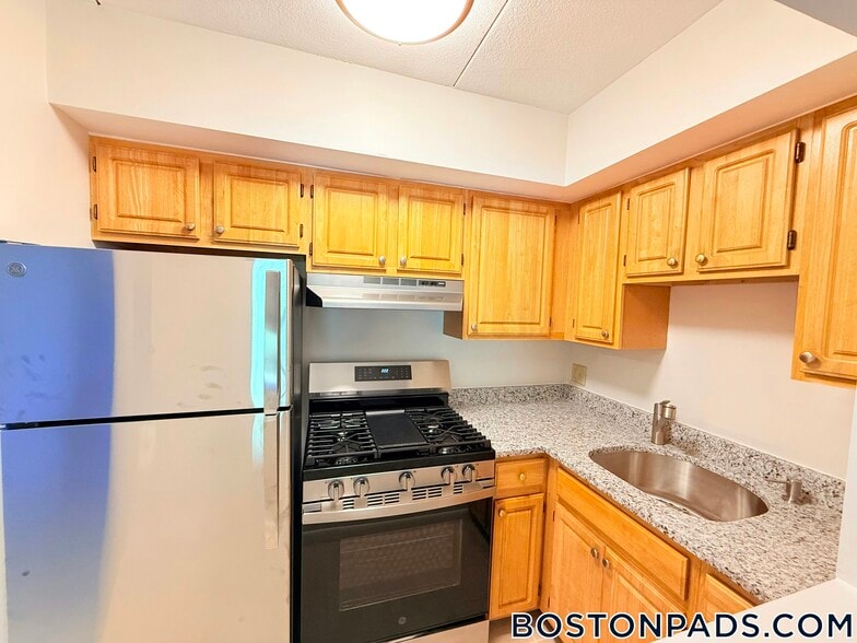 40 Reservoir St