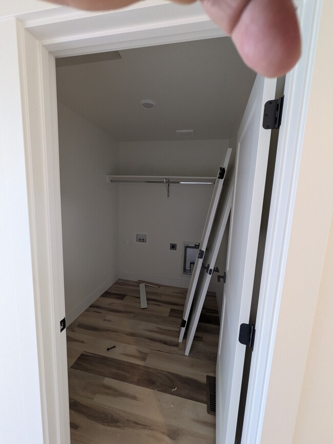 Photo - 4707 Highgarden Wy