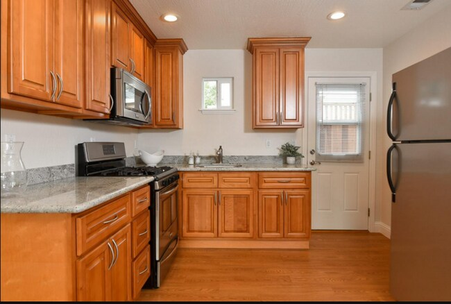 Photo - 675 Hamline St Unit 675 Hamline -  C