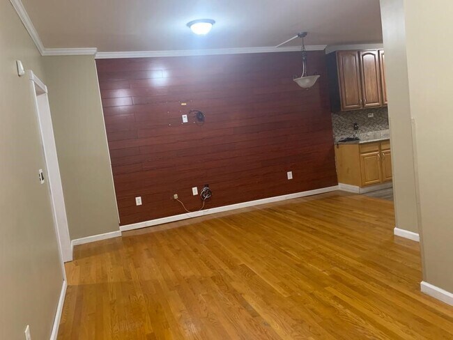 Livingrm2