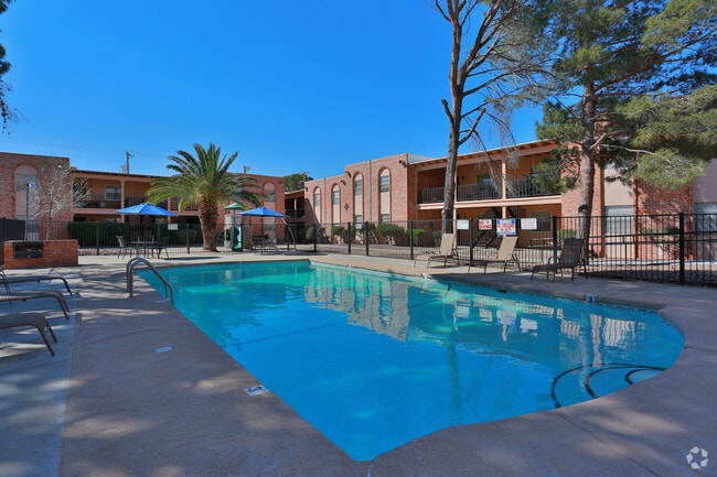 Photo - Desert Ridge Apartments