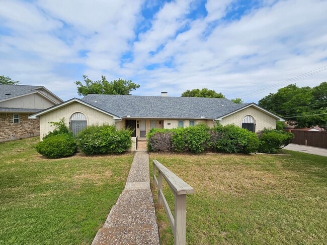 Building Photo - Available now Near White Rock Lake Rental