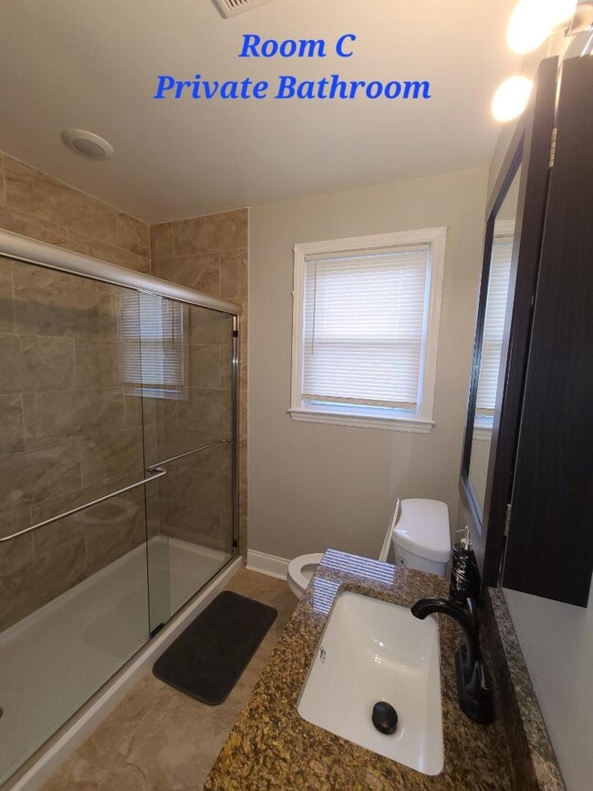 Photo - 3100 Graymont Dr