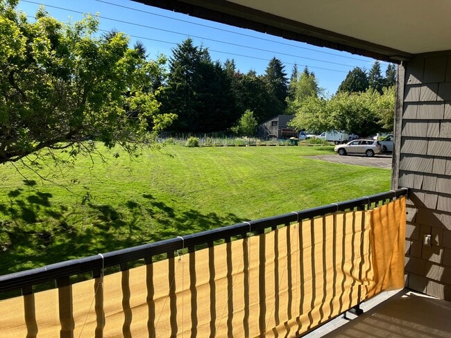 Photo - 6347 137th Ave NE