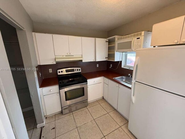 Photo - 2722 NW 22nd Ct Unidad 2