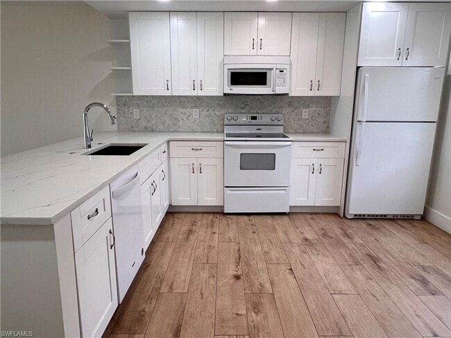 Building Photo - 123 Palm Dr