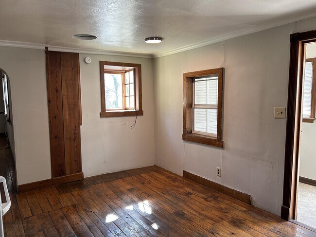 Photo - 420 S Kent St