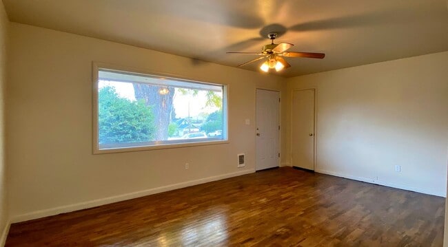 Photo - Freshly Updated Duplex Unit