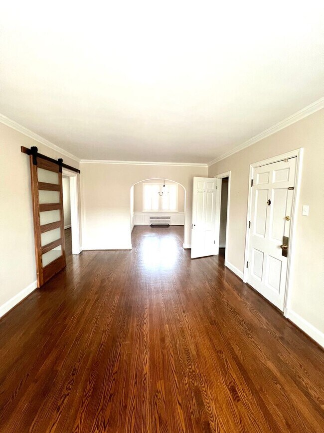 Photo - 817 Westwood Dr