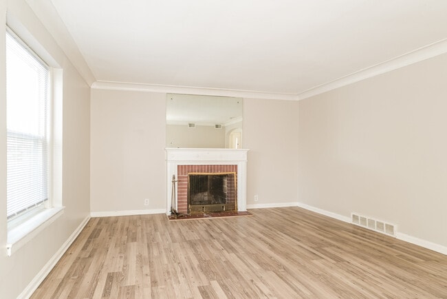 Photo - Fantastic 2bd/1ba home! Coming soon!