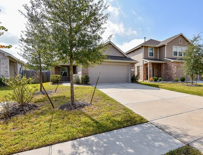 Photo - 18979 Buckley Oak Dr