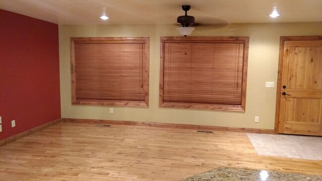 Building Photo - 1782 Larson Rd