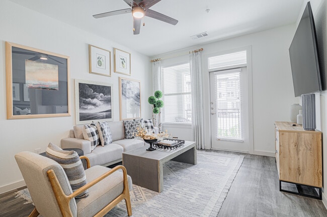 Building Photo - The Calahan Rental