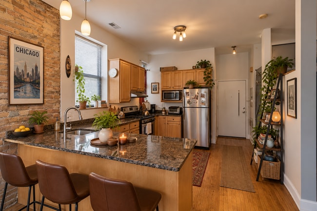 Photo - 2742 W Augusta Blvd Unit 2F