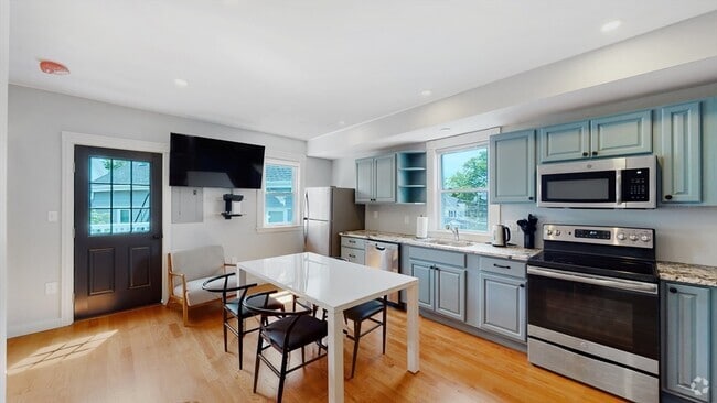 Building Photo - 7 Chester Ave Unit 2 Rental