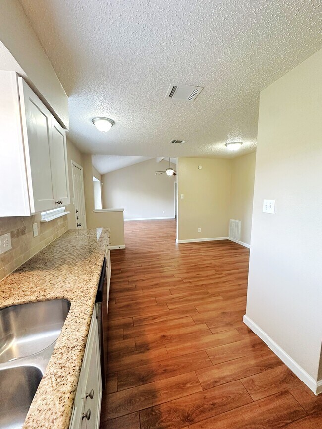 Photo - 22610 Leedstown Ln