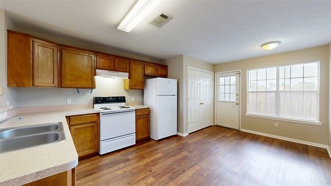 Photo - 1507 Hollow Hill Dr Unit A