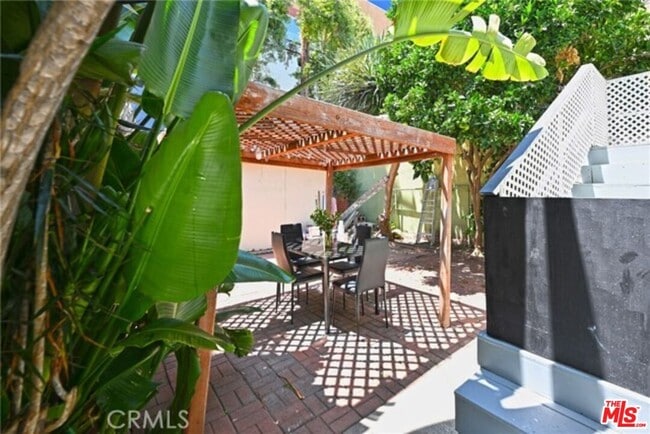 Photo - 11061 Ohio Ave Ave Unidad 3