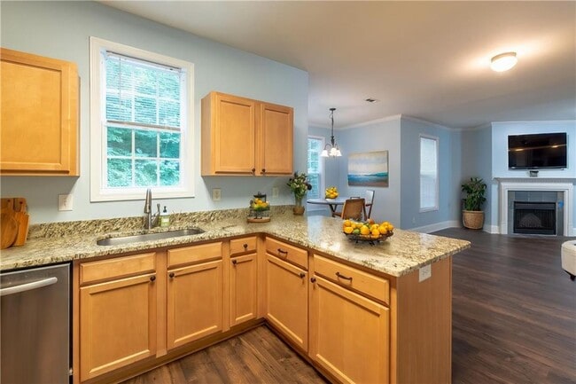 Photo - 5181 Heather Rd SE