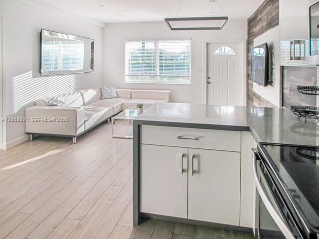 Building Photo - 9220 Biscayne Blvd Unit 3
