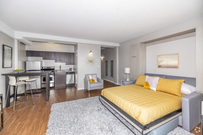 Studio, 1BA - 453SF - Living Area and Kitchen - Mansion House