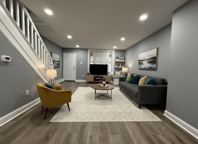 Building Photo - 1010 S Ithan St