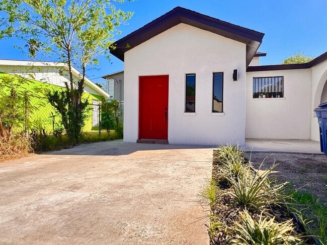 Building Photo - 1515 Madison St