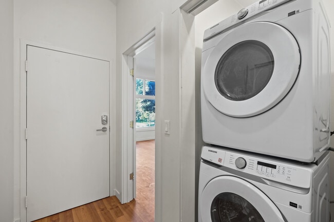 Photo - 124 Lyon St Unit 126