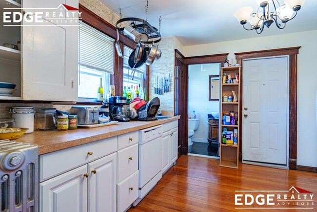 Photo - 8 Niles St Unit 2