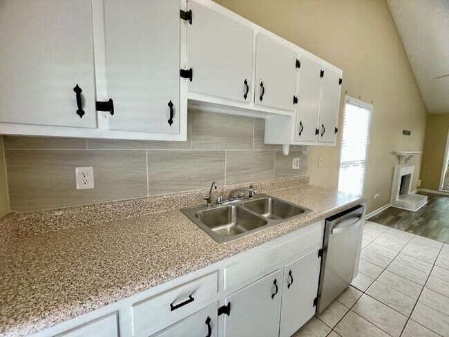 Photo - Charming 3-Bed Townhome In Three Colonies
