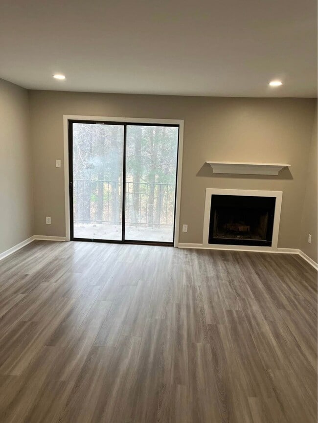 Photo - 2901 Heathstead Place Unidad G