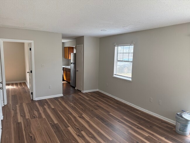 Building Photo - 101 Clarendon Pl Unit 101
