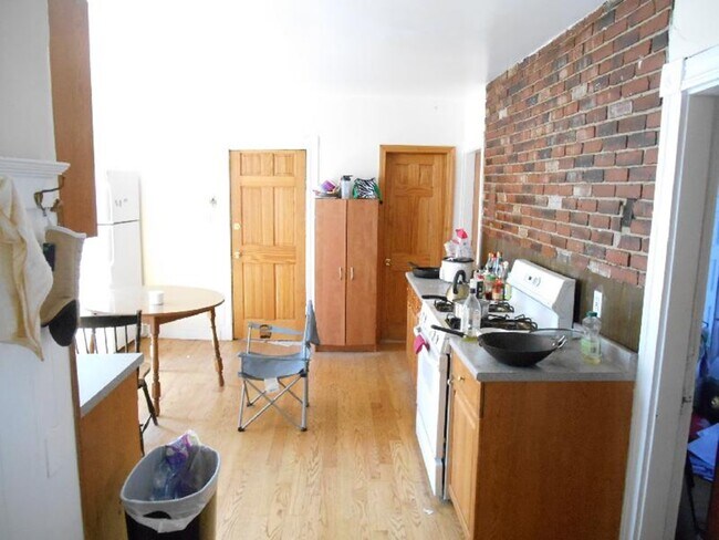 Photo - 36 Brackett St Unit 3